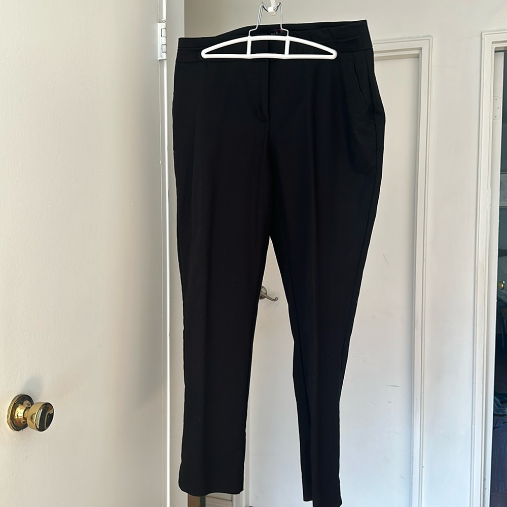 Rafaela curvy pants. Black. Size 10 .58% cotton.Classic/ office/party style.Slim